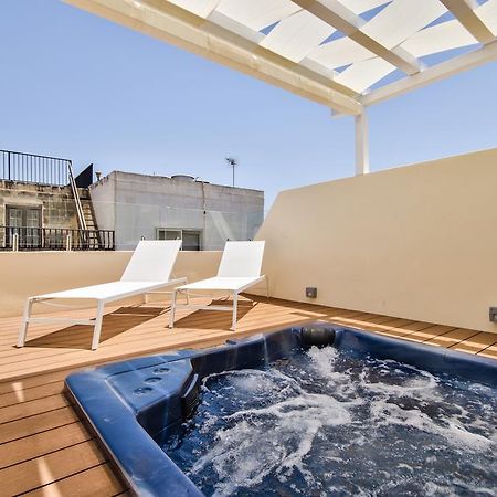 Amazing 4-Bedroom Sliema Town House With Jacuzzi Exterior foto